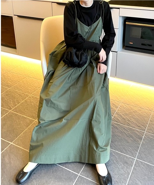 PERNA（ペルナ）の「パフスリーブカットソー（Tシャツ/カットソー・レディース・ベージュ/ブラック/ホワイト・FREE）」の21枚目の写真