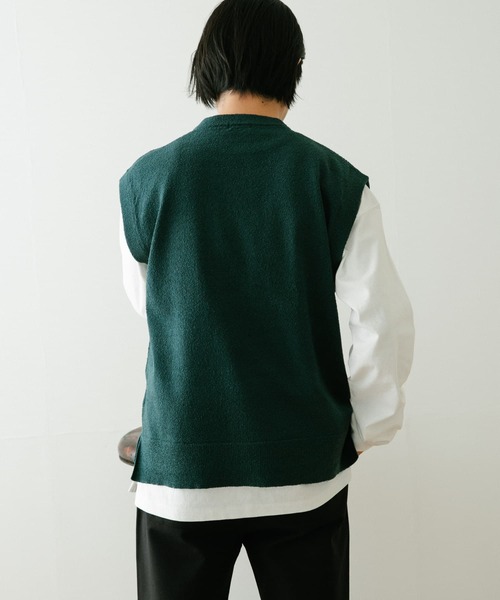 ITEMS URBANRESEARCH(アイテムズ アーバンリサーチ)の「マシンウォッシャブル ブークレニットベスト(ニット/セーター・メンズ・ブラウン/グリーン/ブラック・LARGE/MEDIUM)」の14枚目の写真