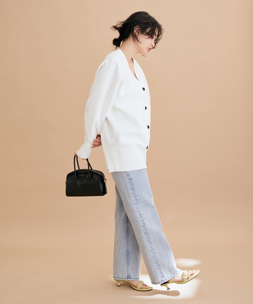 ADAM ET ROPE'（アダムエロペ）の「【一部直営店舗・WEB限定】ラウンドボストンバッグ（ボストンバッグ・レディース・ホワイト/ブラック/イエロー・FREE）」の4枚目の写真