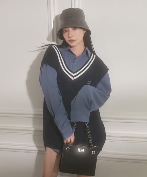 ANDGEEBEE（アンジービー）の「UNISEX ラインニットベスト（ベスト・レディース・ネイビー/ホワイト・MEDIUM）」の17枚目の写真