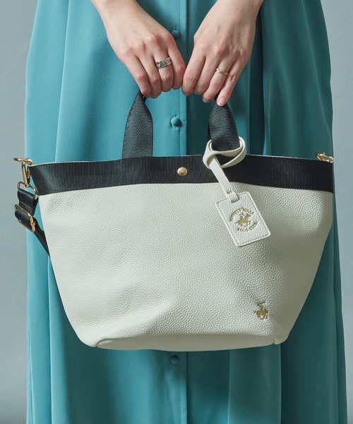 BEVERLY HILLS POLO CLUB(ビバリーヒルズポロクラブ)の「【BEVERLY HILLS POLO CLUB】《別注》Wフェイスランチトート(トートバッグ・レディース・ブラック/ホワイト/ホワイト系その他/グレー/ベージュ/グレイッシュベージュ/ホワイト系その他2・FREE)」の2枚目の写真