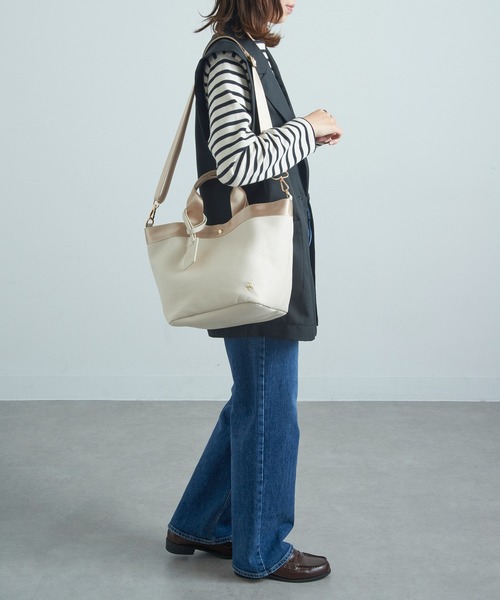 BEVERLY HILLS POLO CLUB(ビバリーヒルズポロクラブ)の「【BEVERLY HILLS POLO CLUB】《別注》Wフェイスランチトート(トートバッグ・レディース・ブラック/ホワイト/ホワイト系その他/グレー/ベージュ/グレイッシュベージュ/ホワイト系その他2・FREE)」の12枚目の写真