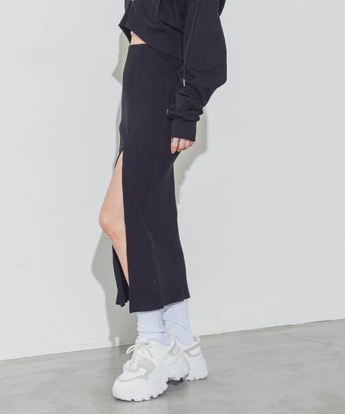 BLONDEY（ブロンディ）の「タイトスリットリブスカート（スカート・レディース・チャコールグレー/ブラック/モカ・FREE）」の19枚目の写真