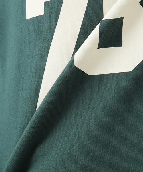 B.C STOCK(ベーセーストック)の「H/W COTTON プリントフットボールロンT(Tシャツ/カットソー・メンズ・ホワイト/グリーン/ネイビー・MEDIUM/LARGE)」の4枚目の写真