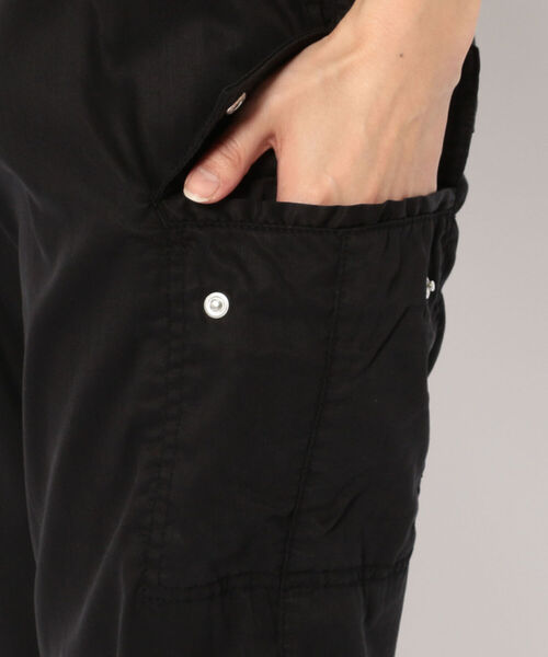 AVIREX（アヴィレックス）の「TENCEL CARGO PANTS/ テンセルカーゴパンツ（カーゴパンツ・レディース・ブラック/アイボリー/オリーブ・SMALL/MEDIUM/LARGE）」の9枚目の写真