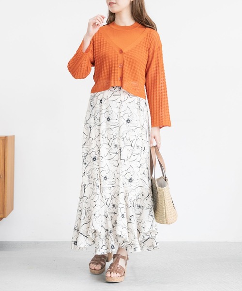 mysty woman(ミスティウーマン)の「シアーチェックニットカーデ 283378(カーディガン/ボレロ・レディース・ブラック/ライトベージュ/パープル/オレンジ・FREE)」の22枚目の写真