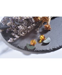 【Astyle】セミサークルグリーンウッド樹脂ピアス(MA)