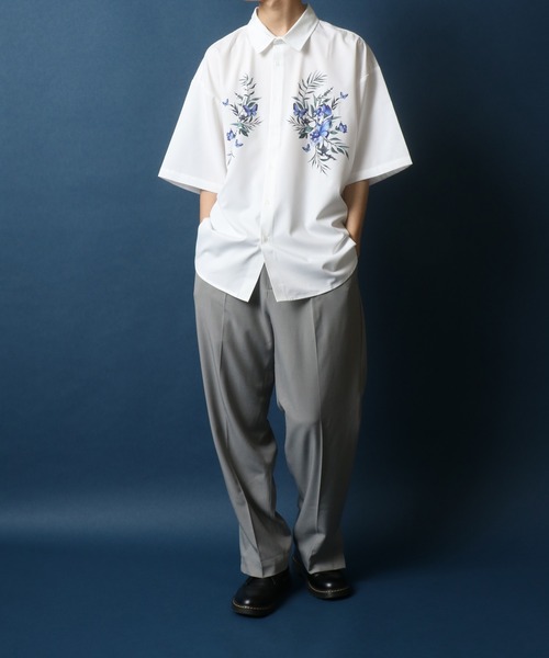 ANPAS（アンパス）の「Flower ＆ Butterfly Big Print Oversize