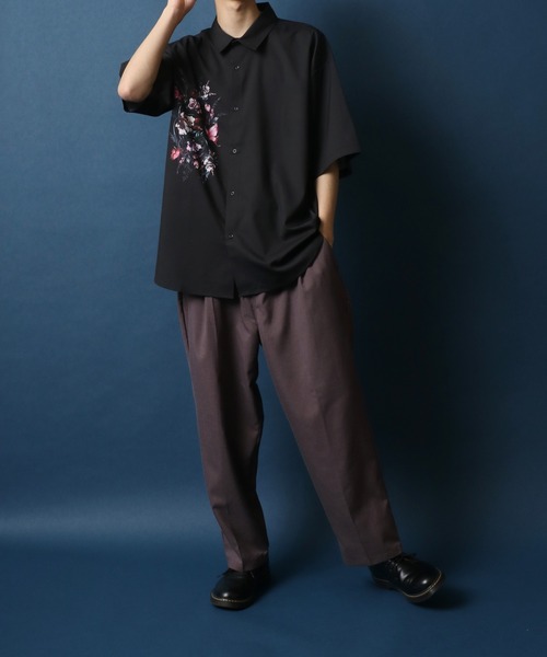 ANPAS（アンパス）の「Flower ＆ Butterfly Big Print Oversize Shirt/花柄 ビッグプリント オーバーサイズ シャツ（シャツ/ブラウス・メンズ・ホワイト系その他/ブラック系その他/ホワイト系その他2/ホワイト系その他3/ブラック系その他2/ブラック系その他3/ブラック系その他4/ブラック系その他5・M/L）」の20枚目の写真