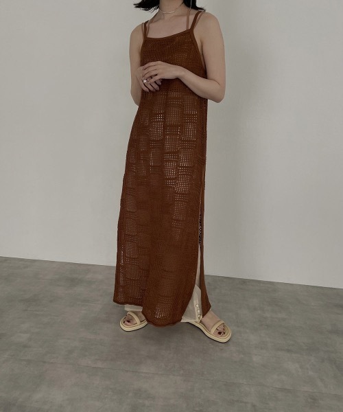 I_am(アイアム)の「pattern knit layered cami ops(ワンピース・レディース・ブラック/アイボリー/オレンジ系・FREE)」の4枚目の写真