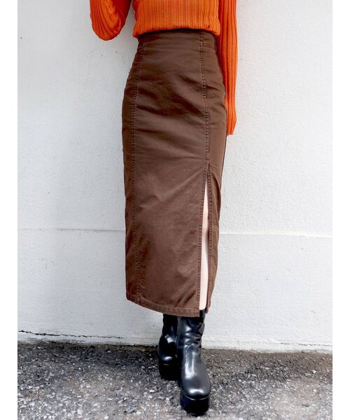 MURUA（ムルーア）の「サイドスリットタイトスカート【セットアップ着用可】（スカート・レディース・ブラック/カーキ/ブラウン・1/2）」の4枚目の写真