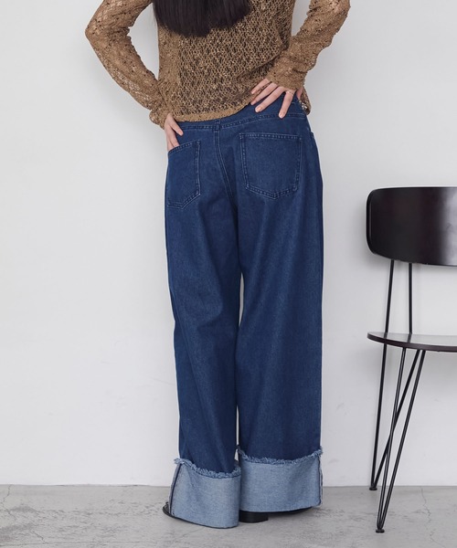 forksy.(フォルクシー)の「【forksy.】ワイドストレートターンバックデニムパンツ(デニムパンツ・レディース・ブラック/ピンク/インディゴブルー/アイボリー/ブルー/サックスブルー/グレー/ライトピンク/ブルー系1/ライトインディゴブルー・S/M/L)」の14枚目の写真