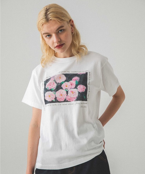 MECRE（メクル）の「フラワープリントTee（Tシャツ/カットソー・レディース・ホワイト・FREE）」の2枚目の写真