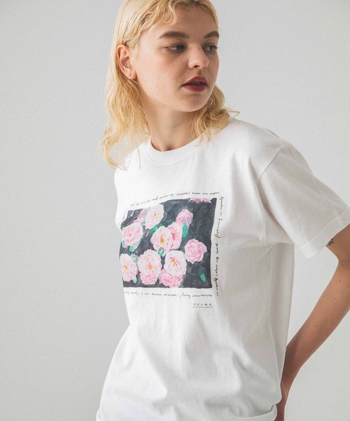 【boohoo】フローラル プリント Tシャツ boohoo フローラル バックプリント VIRTUES Tシャツ 2色 (boohoo