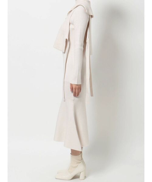 MERCURYDUO（マーキュリーデュオ）の「クロップドベストセットニットワンピース（ワンピース・レディース・ダークブラウン/ベージュ/アイボリー・SMALL/MEDIUM）」の4枚目の写真