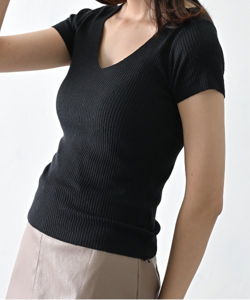 ibeul_（イベール）の「スリムリブ半袖ベーシックトップス（Tシャツ/カットソー・レディース・ブルー/レッド/ブラック/ホワイト/グリーン/ネイビー・M/L/FREE）」の11枚目の写真