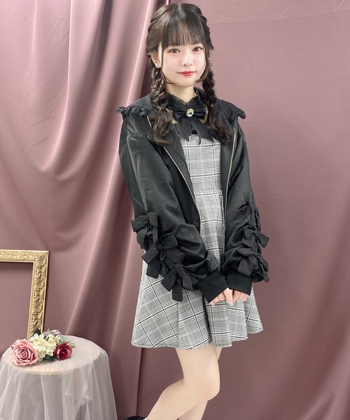 ROJITA(ロジータ)の「リボンスリーブブルゾン(ブルゾン・レディース・ブラック/ホワイト・FREE)」の16枚目の写真