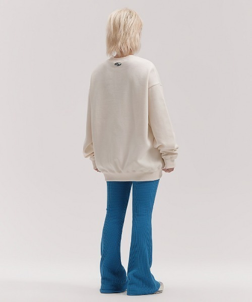 ISTKUNST（イストクンスト）の「A'GEM/9 × .kom『ISTKUNST/イストクンスト』BOUCLE HEART RABBIT SWEATSHIRTS/ブークレーハートラビット スウェット シャツ（スウェット・メンズ・アイボリー・M/L）」の5枚目の写真