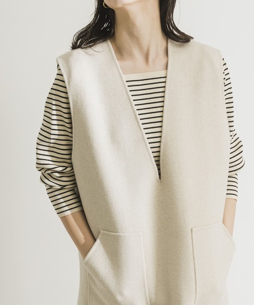 URBAN RESEARCH(アーバンリサーチ)の「リバーオーバーVネックベスト(ダウンベスト・レディース・モカ/ベージュ系その他・36/38)」の3枚目の写真