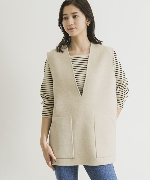 URBAN RESEARCH(アーバンリサーチ)の「リバーオーバーVネックベスト(ダウンベスト・レディース・モカ/ベージュ系その他・36/38)」の4枚目の写真