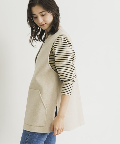 URBAN RESEARCH(アーバンリサーチ)の「リバーオーバーVネックベスト(ダウンベスト・レディース・モカ/ベージュ系その他・36/38)」の6枚目の写真