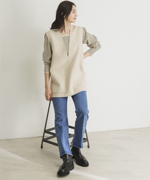 URBAN RESEARCH(アーバンリサーチ)の「リバーオーバーVネックベスト(ダウンベスト・レディース・モカ/ベージュ系その他・36/38)」の8枚目の写真