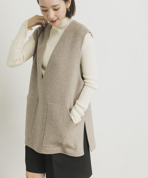 URBAN RESEARCH(アーバンリサーチ)の「リバーオーバーVネックベスト(ダウンベスト・レディース・モカ/ベージュ系その他・36/38)」の16枚目の写真