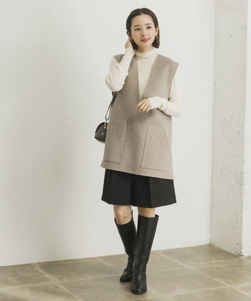 URBAN RESEARCH(アーバンリサーチ)の「リバーオーバーVネックベスト(ダウンベスト・レディース・モカ/ベージュ系その他・36/38)」の20枚目の写真