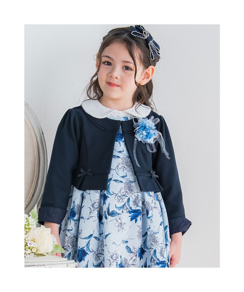 BeBe（ベベ）の「BeBe/フォーマルリップルポンチノーカラージャケット(110~130cm)（ノーカラージャケット・キッズ・ホワイト/ネイビー・110/120/130）」の9枚目の写真