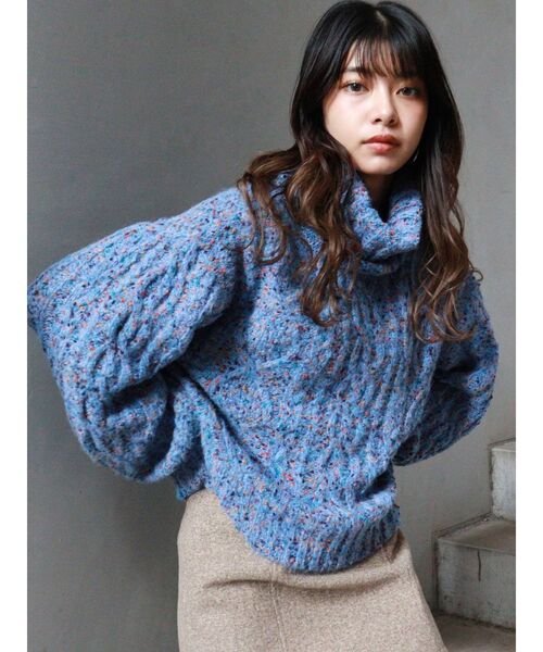 MURUA（ムルーア）の「MIXネップオフタートルニット（ニット/セーター・レディース・ブルー/グリーン/グレー・FREE）」の5枚目の写真