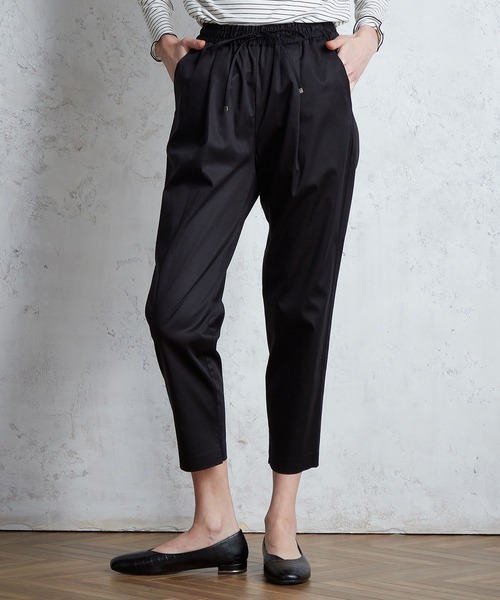 LE SOUK HOLIDAY（ルスークホリデー）の「タックテーパードパンツ（チノパンツ・レディース・カーキ/ブラウン/チャコールグレー/ブラック/ベージュ/ブルー・M/L/S）」の2枚目の写真