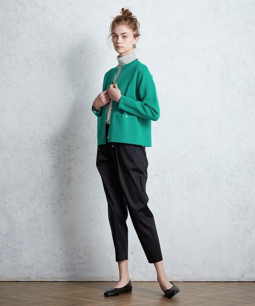 LE SOUK HOLIDAY（ルスークホリデー）の「タックテーパードパンツ（チノパンツ・レディース・カーキ/ブラウン/チャコールグレー/ブラック/ベージュ/ブルー・M/L/S）」の7枚目の写真