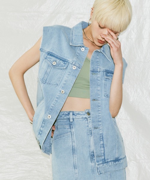 Happy John（ハッピージョン）の「fringe denim vest/フリンジデニムベスト（ベスト・レディース・チャコールグレー/サックスブルー・FREE）」の3枚目の写真