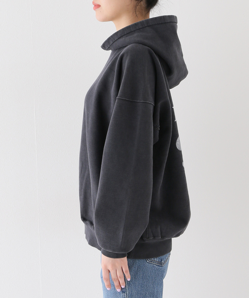 Deuxieme Classe（ドゥーズィエムクラス）の「Swag フーディ