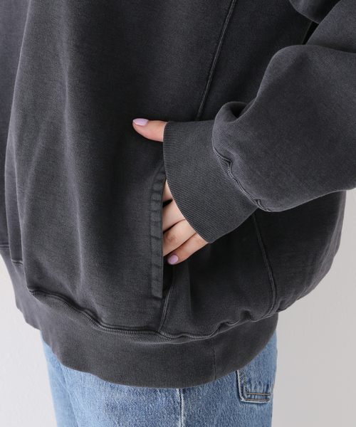 Deuxieme Classe（ドゥーズィエムクラス）の「Swag フーディ