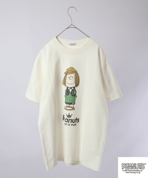 PEANUTS(ピーナッツ)の「PEANUTS ヘッドフォン スヌーピー/チャーリーブラウン/ウッドストック/オラフ/ペパーミントパティ/マーシー 半袖Tシャツ(Tシャツ/カットソー・レディース・カーキ系5/カーキ系2/ネイビー系4/ネイビー系/カーキ系1/カーキ系4/カーキ系3/ネイビー系3/ネイビー/ネイビー系1/ネイビー系2/カーキ/ブラック系/ホワイト系1/ホワイト系3/ホワイト系4/ブラック系2/ブラック系1/ホワイト系2/ホワイト/ホワイト系/オレンジ/サックスブルー系1/ブラック系3/オレンジ系3/サックスブルー系2/オレンジ系2/サックスブルー/サックスブルー系/サックスブルー系3/オレンジ系5/サックスブルー系4/オレンジ系1/オレンジ系4/ブラック/アイボリー系/アイボリー系1/アイボリー/アイボリー系4/アイボリー系3/アイボリー系2・M/3L/L/4L/LL/S)」の7枚目の写真