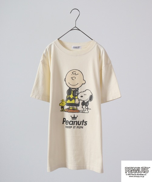 PEANUTS(ピーナッツ)の「PEANUTS ヘッドフォン スヌーピー/チャーリーブラウン/ウッドストック/オラフ/ペパーミントパティ/マーシー 半袖Tシャツ(Tシャツ/カットソー・レディース・カーキ系5/カーキ系2/ネイビー系4/ネイビー系/カーキ系1/カーキ系4/カーキ系3/ネイビー系3/ネイビー/ネイビー系1/ネイビー系2/カーキ/ブラック系/ホワイト系1/ホワイト系3/ホワイト系4/ブラック系2/ブラック系1/ホワイト系2/ホワイト/ホワイト系/オレンジ/サックスブルー系1/ブラック系3/オレンジ系3/サックスブルー系2/オレンジ系2/サックスブルー/サックスブルー系/サックスブルー系3/オレンジ系5/サックスブルー系4/オレンジ系1/オレンジ系4/ブラック/アイボリー系/アイボリー系1/アイボリー/アイボリー系4/アイボリー系3/アイボリー系2・M/3L/L/4L/LL/S)」の16枚目の写真