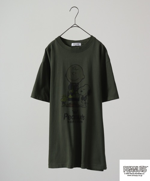 PEANUTS(ピーナッツ)の「PEANUTS ヘッドフォン スヌーピー/チャーリーブラウン/ウッドストック/オラフ/ペパーミントパティ/マーシー 半袖Tシャツ(Tシャツ/カットソー・レディース・カーキ系5/カーキ系2/ネイビー系4/ネイビー系/カーキ系1/カーキ系4/カーキ系3/ネイビー系3/ネイビー/ネイビー系1/ネイビー系2/カーキ/ブラック系/ホワイト系1/ホワイト系3/ホワイト系4/ブラック系2/ブラック系1/ホワイト系2/ホワイト/ホワイト系/オレンジ/サックスブルー系1/ブラック系3/オレンジ系3/サックスブルー系2/オレンジ系2/サックスブルー/サックスブルー系/サックスブルー系3/オレンジ系5/サックスブルー系4/オレンジ系1/オレンジ系4/ブラック/アイボリー系/アイボリー系1/アイボリー/アイボリー系4/アイボリー系3/アイボリー系2・M/3L/L/4L/LL/S)」の22枚目の写真