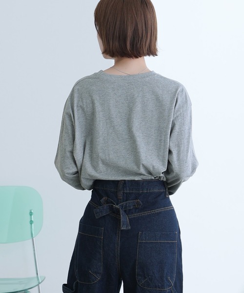 ElegChic（エレグシック）の「天竺ラウンドヘムロンTシャツ 長袖（Tシャツ/カットソー・レディース・ブラック/チャコールグレー/杢グレー/ホワイト・L/3L/5L）」の19枚目の写真