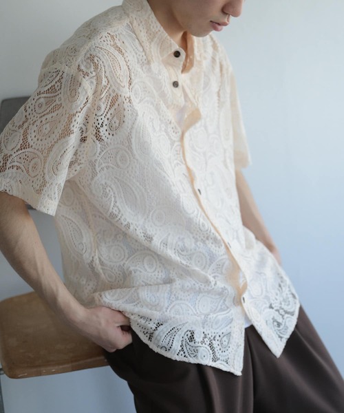 SENSE OF PLACE by URBAN RESEARCH（センスオブプレイスバイアーバンリサーチ）の「『ユニセックス』ペイズリーレースシャツ(5分袖)（シャツ/ブラウス・メンズ・ライトカーキ/チャコールグレー/アイボリー・LARGE/MEDIUM）」の4枚目の写真