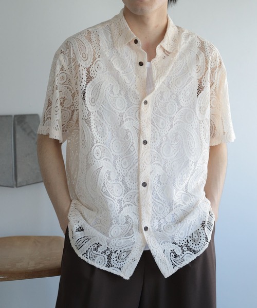 SENSE OF PLACE by URBAN RESEARCH（センスオブプレイスバイアーバンリサーチ）の「『ユニセックス』ペイズリーレースシャツ(5分袖)（シャツ/ブラウス・メンズ・ライトカーキ/チャコールグレー/アイボリー・LARGE/MEDIUM）」の7枚目の写真