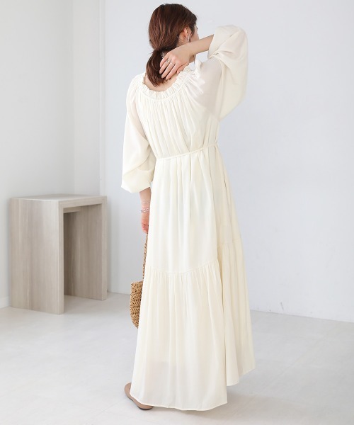 Bab（バブ）の「サテンライクシャーリングワンピース（ワンピース・レディース・オレンジ系その他/ブラック/アイボリー・M）」の21枚目の写真