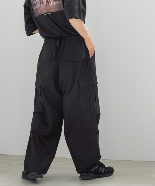 LOWRYS FARM（ローリーズファーム）の「ツイルカーゴパンツ　704985（カーゴパンツ・メンズ・ブラック/オフホワイト/カーキ・MEDIUM/LARGE）」の2枚目の写真