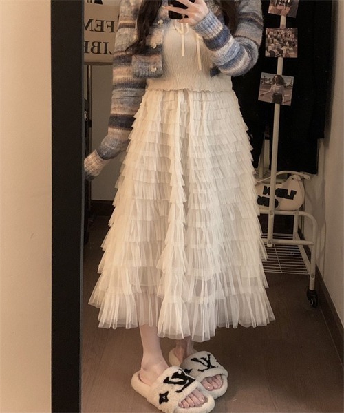 春夏にぴったり！フリルロングスカートで女子会デート♡ 新品タグ付き☆chico 春夏 フリルティアードロングスカート