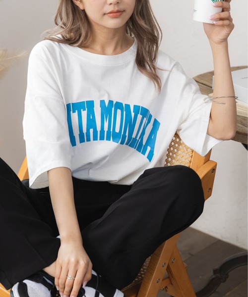 ad thie(アドティエ)の「カレッジロゴ SANTAMONIKA プリントロゴTシャツ(Tシャツ/カットソー・レディース・ピンクベージュ/ベージュ/グリーン/ブルー系その他/ブラック/ダークブラウン/ライトブルー・FREE)」の15枚目の写真