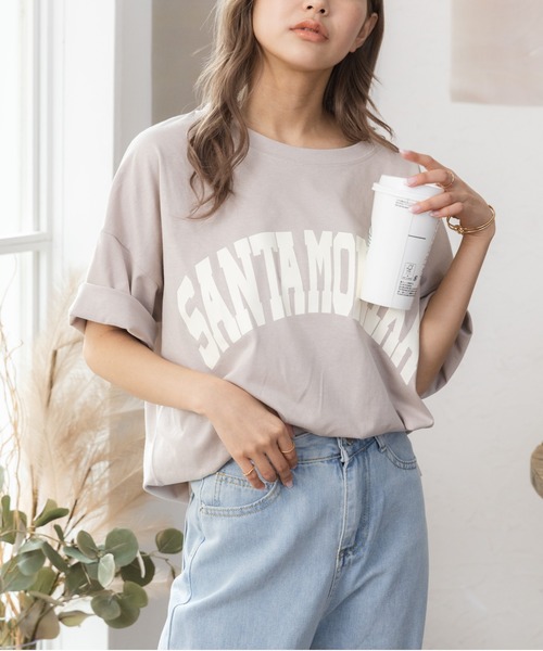 ad thie(アドティエ)の「カレッジロゴ SANTAMONIKA プリントロゴTシャツ(Tシャツ/カットソー・レディース・ピンクベージュ/ベージュ/グリーン/ブルー系その他/ブラック/ダークブラウン/ライトブルー・FREE)」の20枚目の写真