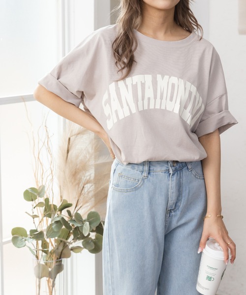 ad thie(アドティエ)の「カレッジロゴ SANTAMONIKA プリントロゴTシャツ(Tシャツ/カットソー・レディース・ピンクベージュ/ベージュ/グリーン/ブルー系その他/ブラック/ダークブラウン/ライトブルー・FREE)」の19枚目の写真