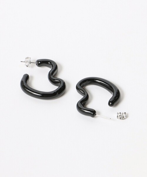 BEAMS HEART(ビームスハート)の「BEAMS HEART / ビックハート ピアス(ピアス(両耳用)・レディース・ブラック/その他・ONE SIZE)」の3枚目の写真