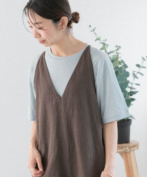 FORK&SPOON(フォークアンドスプーン)の「FORK&SPOON ベルギーリネンショートスリーブTシャツ(Tシャツ/カットソー・レディース・チャコールグレー/ブルー系その他/オフホワイト・1)」の6枚目の写真