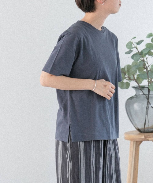 FORK&SPOON(フォークアンドスプーン)の「FORK&SPOON ベルギーリネンショートスリーブTシャツ(Tシャツ/カットソー・レディース・チャコールグレー/ブルー系その他/オフホワイト・1)」の8枚目の写真